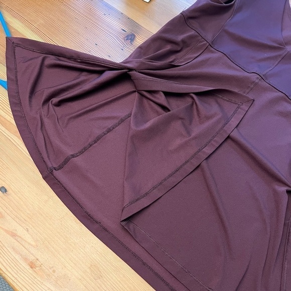 Lululemon Womens Tank Top Wrappers
Delight Tank Size: 12 Burgundy - Picture 4 of 9